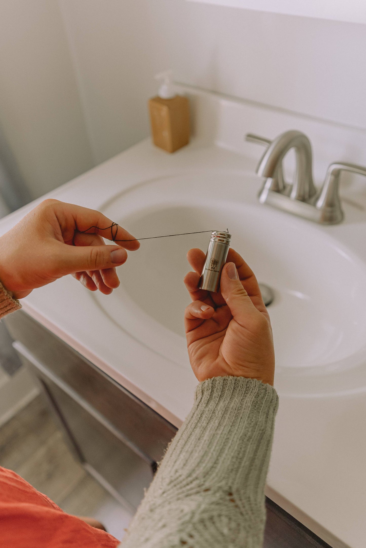 Vegan Biodegradable Charcoal Dental Floss - Stainless Steel